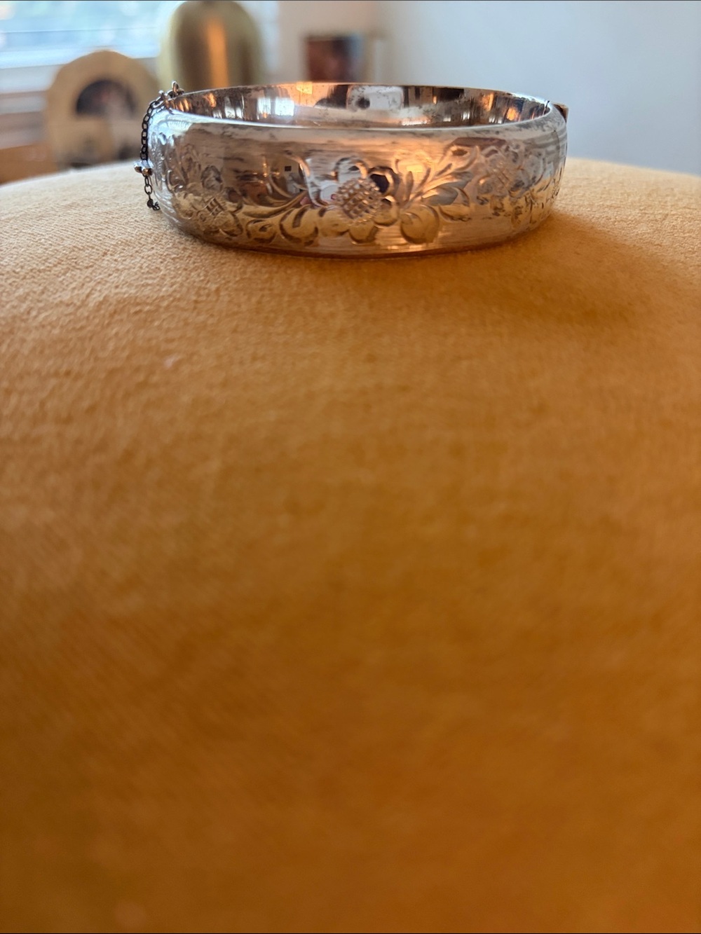 Joseph Smith and sons British silver bangle from Birmingham 1973